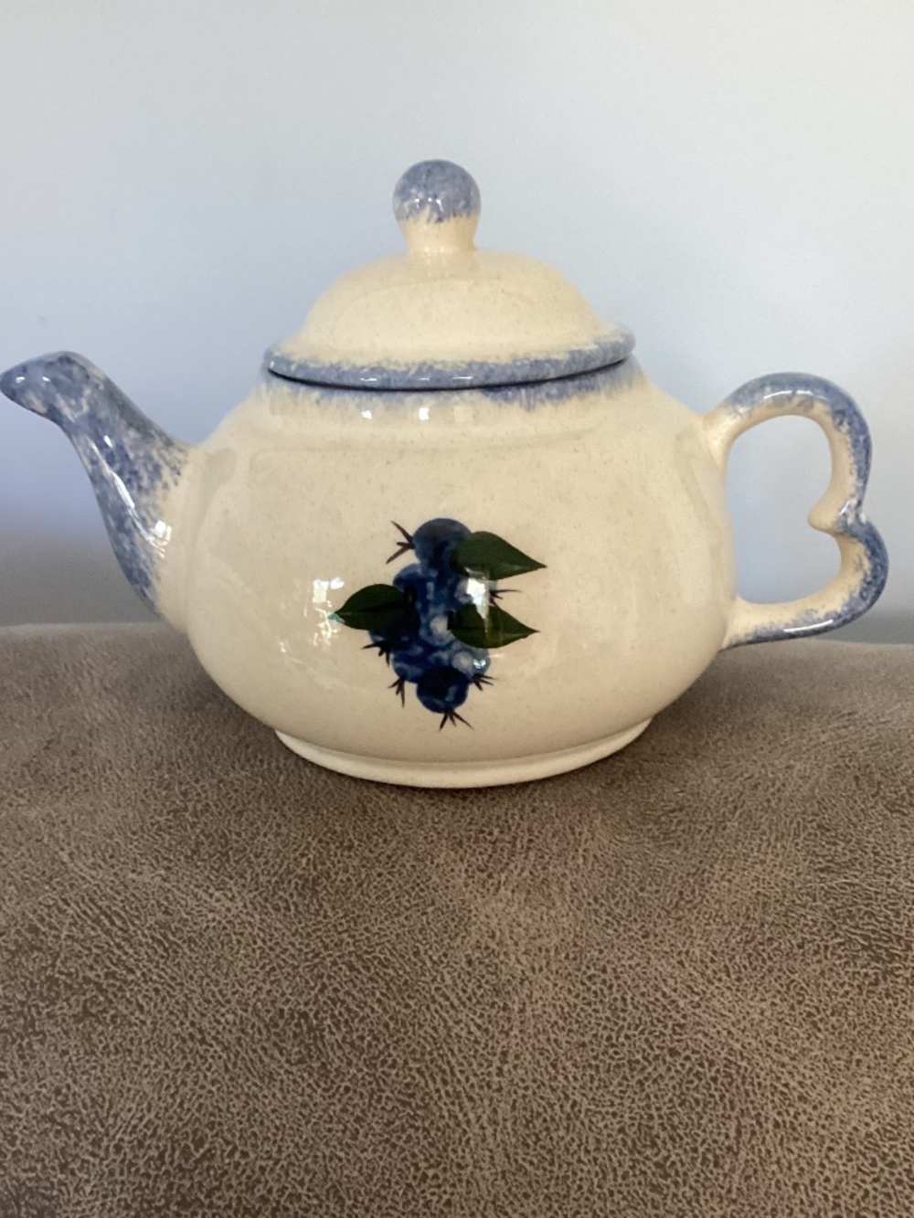 Blueberry & blue splatter ware  stone pottery teapot new condition
